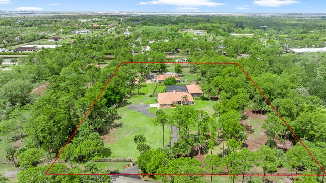 2559 Palm Deer Drive, Loxahatchee, FL 33470