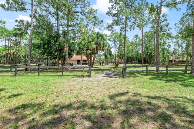 2559 Palm Deer Drive, Loxahatchee, FL 33470