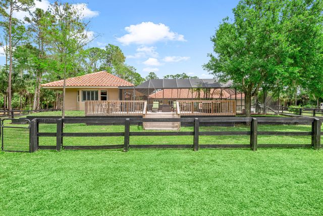 2559 Palm Deer Drive, Loxahatchee, FL 33470