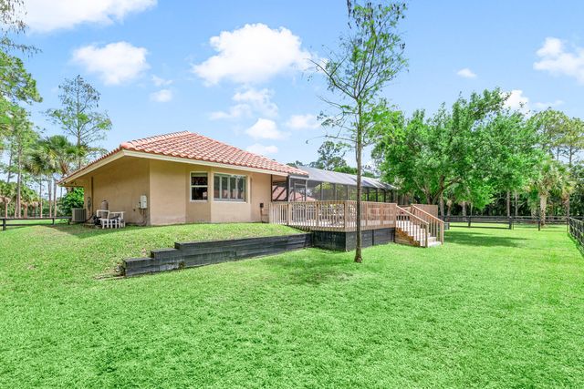 2559 Palm Deer Drive, Loxahatchee, FL 33470