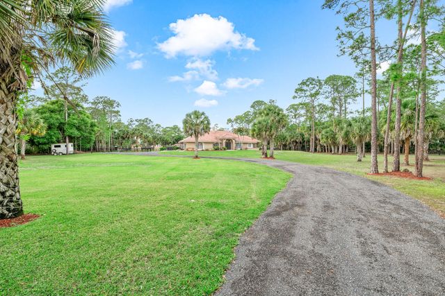 2559 Palm Deer Drive, Loxahatchee, FL 33470