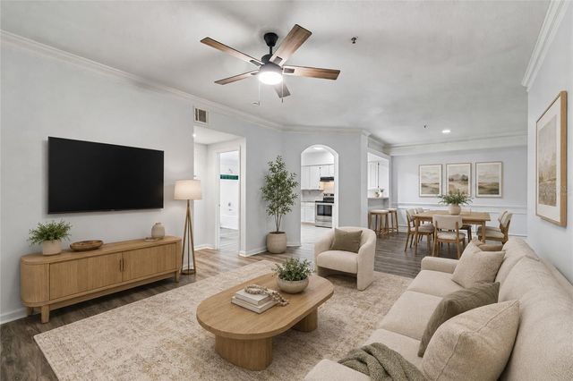 5211 BAY CLUB CIRCLE, Tampa, FL 33607