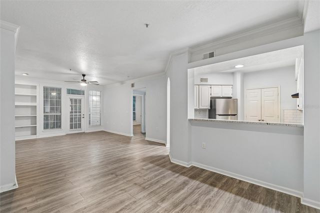 5211 BAY CLUB CIRCLE, Tampa, FL 33607