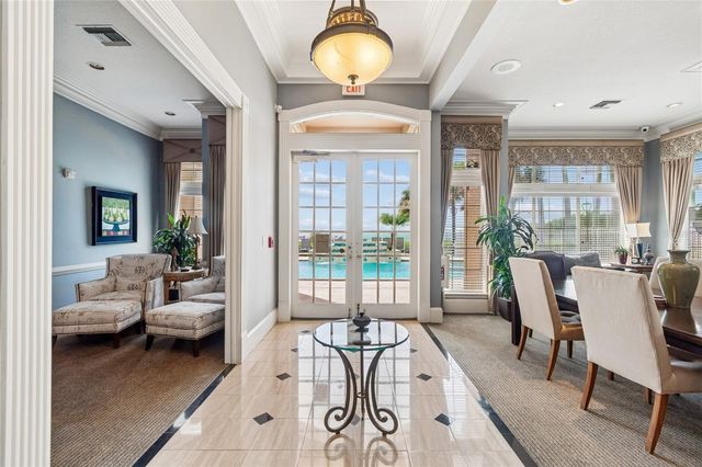 5211 BAY CLUB CIRCLE, Tampa, FL 33607