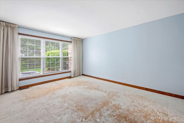 224 LORRAINE Circle 224, Bloomingdale, IL 60108