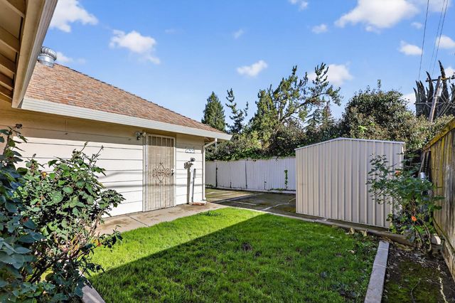 3045 Silver Elm Ct, Merced, CA 95340