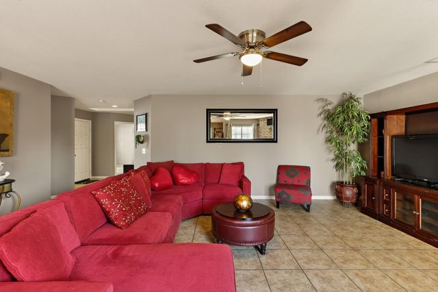 3045 Silver Elm Ct, Merced, CA 95340