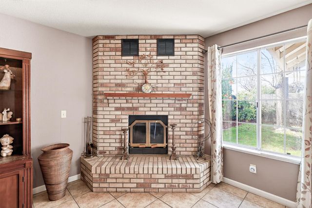 3045 Silver Elm Ct, Merced, CA 95340