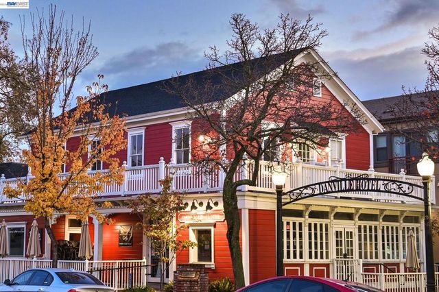 1275 Greenbrook Drive, Danville, CA 94526