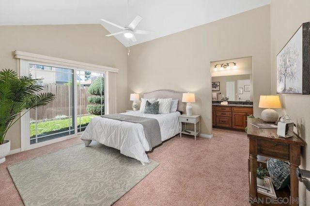 2427 Heatherwood Ct, Escondido, CA 92026