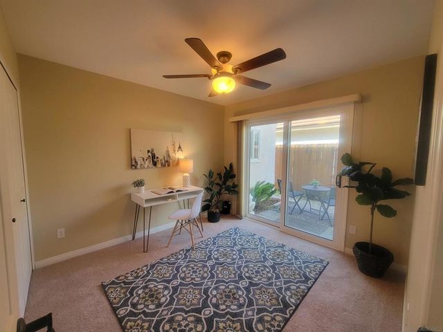 2427 Heatherwood Ct, Escondido, CA 92026