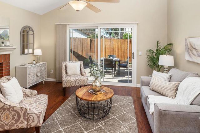 2427 Heatherwood Ct, Escondido, CA 92026