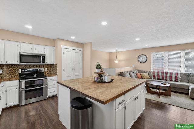 13524 Z Street, Omaha, NE 68137