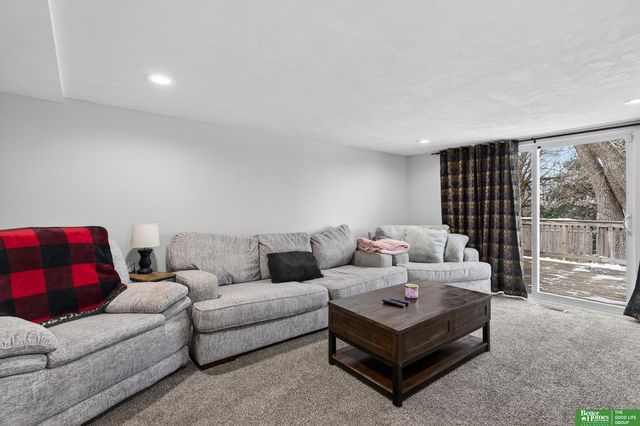 13524 Z Street, Omaha, NE 68137