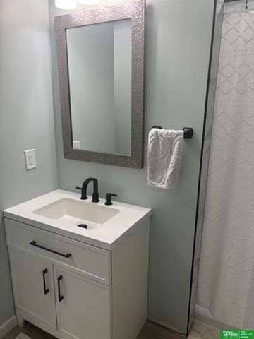 13524 Z Street, Omaha, NE 68137