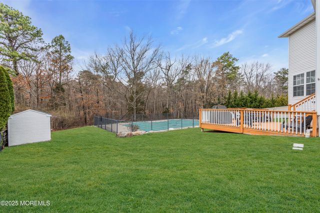 137 Grande Woodlands Way, Toms River, NJ 08755