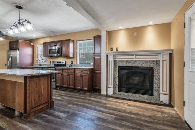 83 Prospect 1, Worcester, MA 01605