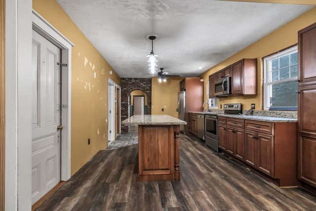 83 Prospect 1, Worcester, MA 01605