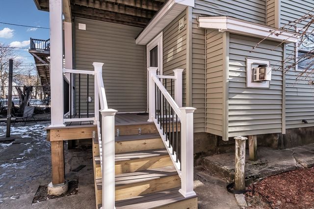 83 Prospect 1, Worcester, MA 01605