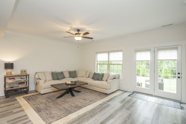 3337 Alta Ln, Murfreesboro, TN 37128