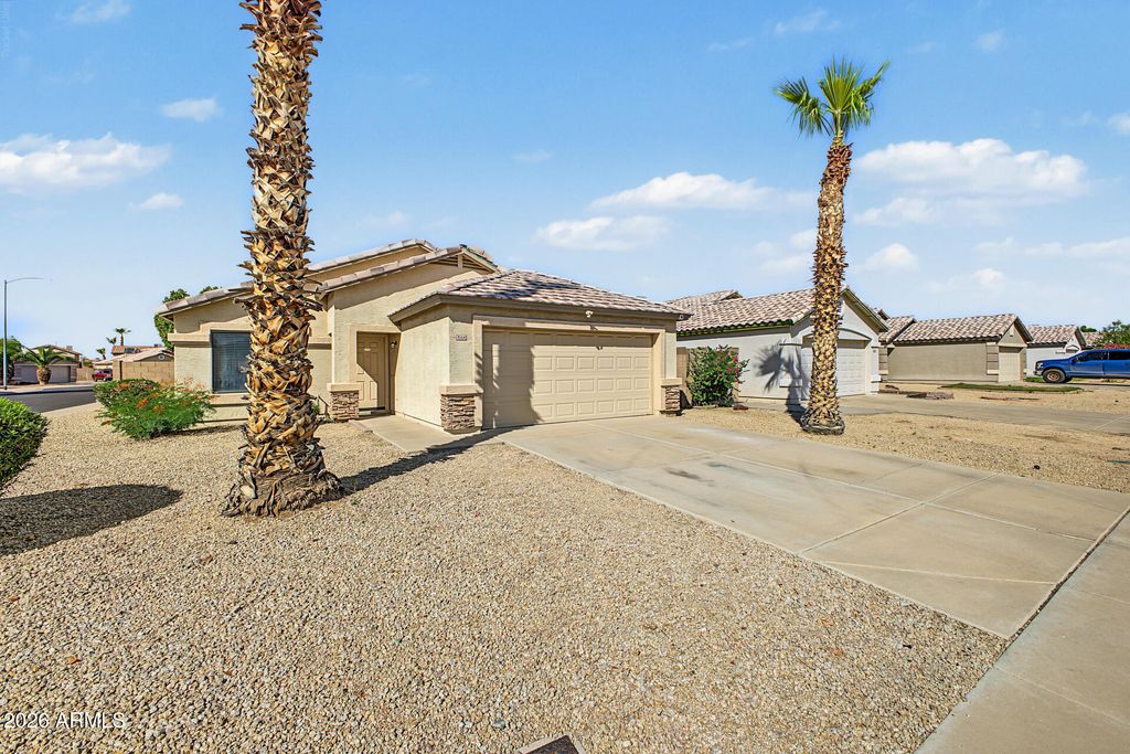 8564 W MISSION Lane, Peoria, AZ 85345 — photo 2