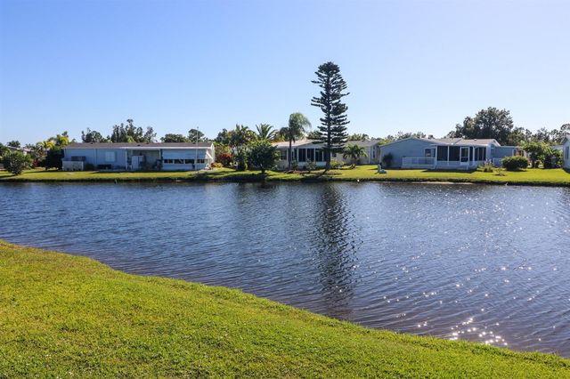 5601 DUNCAN ROAD 214, Punta Gorda, FL 33982