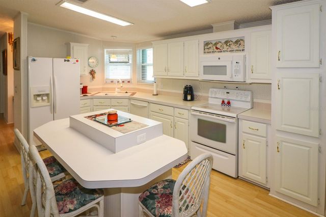 5601 DUNCAN ROAD 214, Punta Gorda, FL 33982