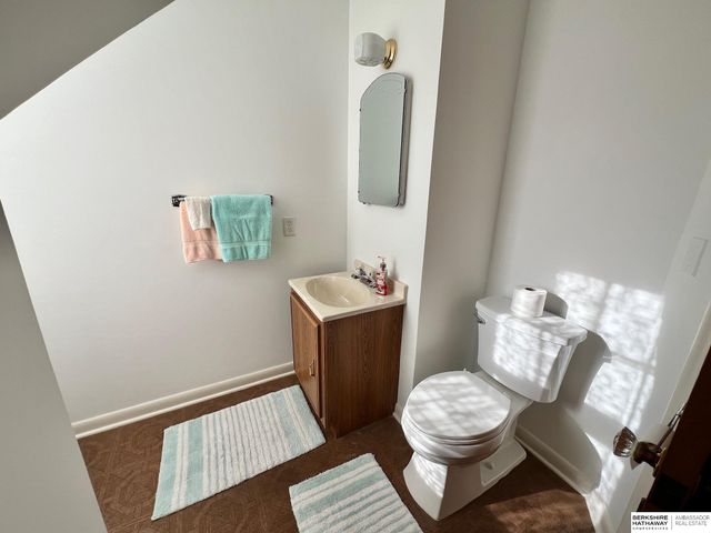 5023 Corby Street, Omaha, NE 68104