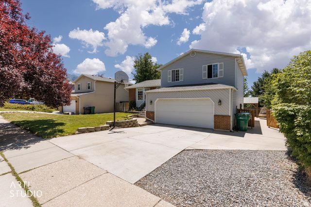 1122 E 2400 N, Layton, UT 84040