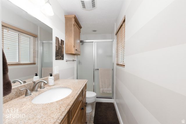 1122 E 2400 N, Layton, UT 84040