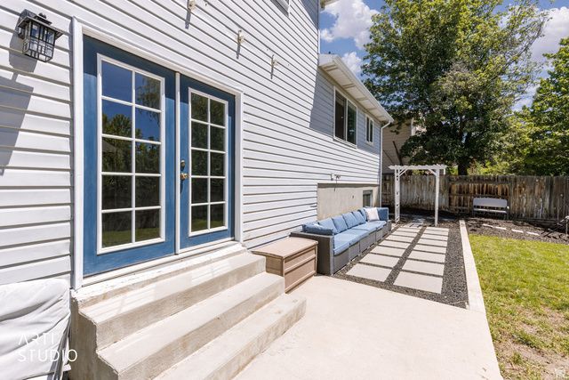 1122 E 2400 N, Layton, UT 84040