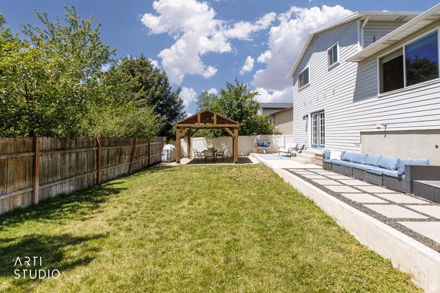 1122 E 2400 N, Layton, UT 84040