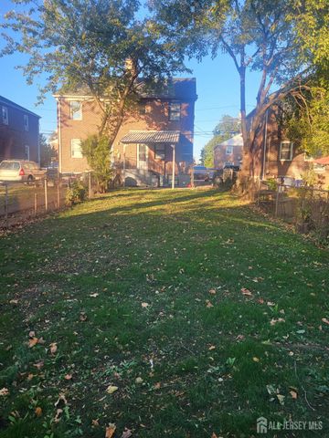 174 Rutgers Street, New Brunswick, NJ 08901