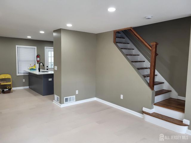 174 Rutgers Street, New Brunswick, NJ 08901