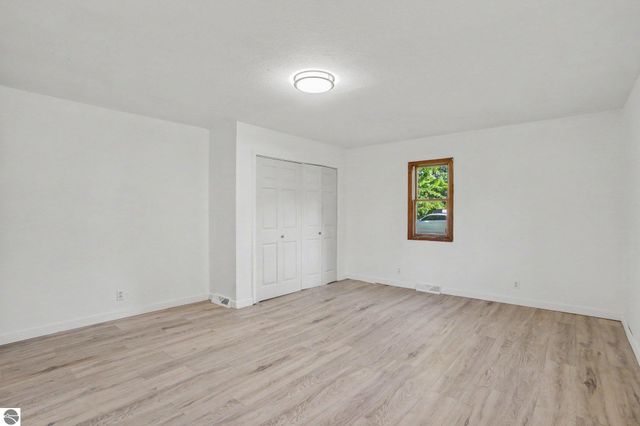 502 E Hazel Street, St Louis, MI 48880