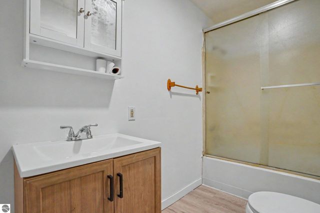 502 E Hazel Street, St Louis, MI 48880