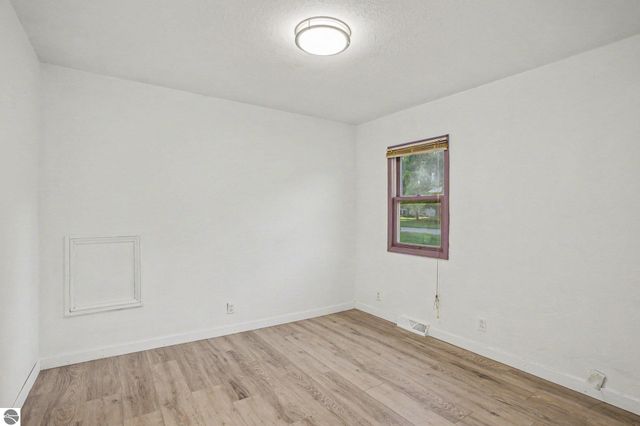 502 E Hazel Street, St Louis, MI 48880