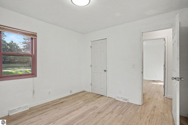 502 E Hazel Street, St Louis, MI 48880