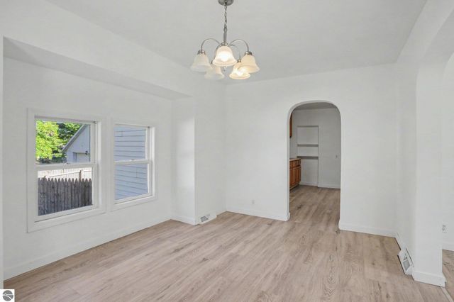 502 E Hazel Street, St Louis, MI 48880