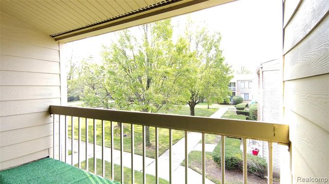 16275 W 9 Mile Road, Southfield, MI 48075