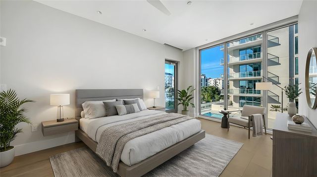 223 GOLDEN GATE POINT 302, Sarasota, FL 34236