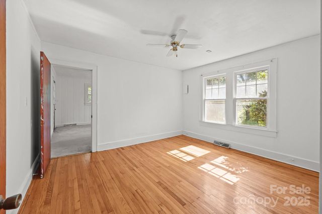 1233 E Cannon Avenue, Albemarle, NC 28001