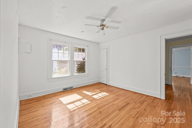 1233 E Cannon Avenue, Albemarle, NC 28001