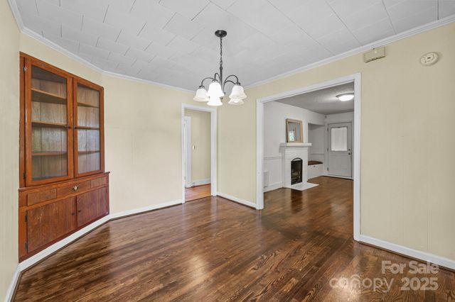 1233 E Cannon Avenue, Albemarle, NC 28001