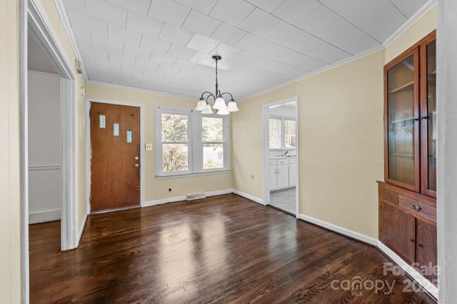 1233 E Cannon Avenue, Albemarle, NC 28001