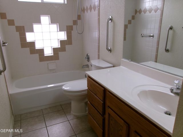 7005 BLACK RIDGE Drive, El Paso, TX 79912