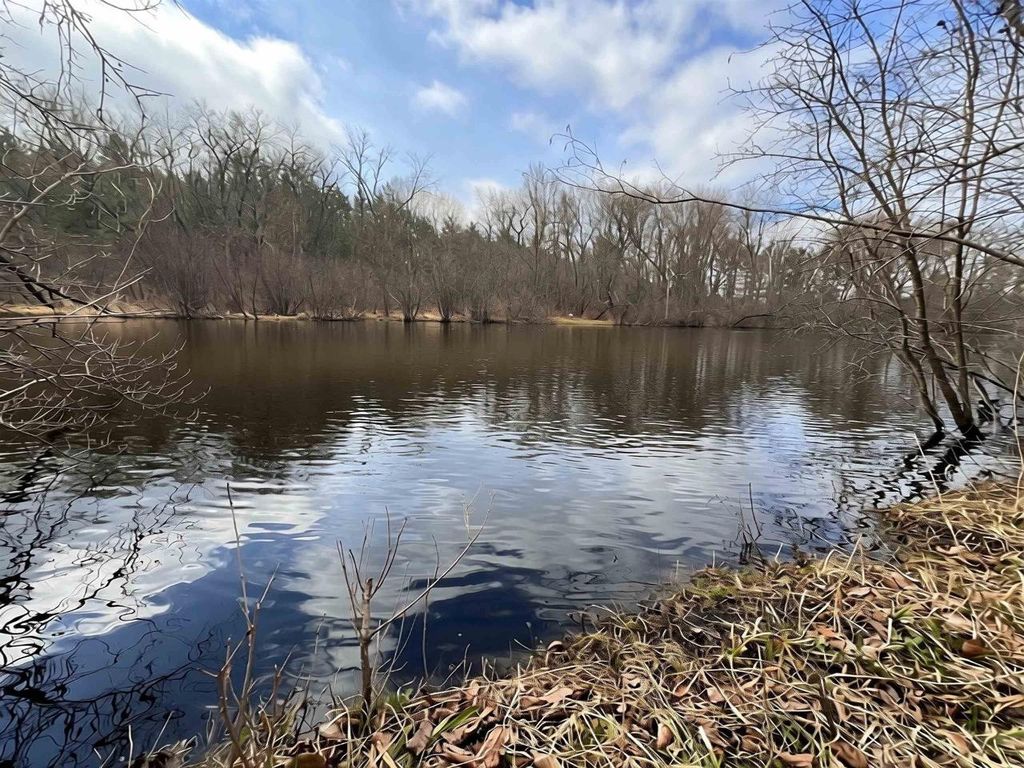 N3820 MANNEY COURT, Waupaca, WI 54981