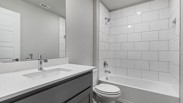 4249 CORNERSTONE Circle, Granbury, TX 76048