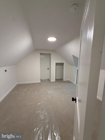 12 PAGE AVE, Barrington, NJ 08007