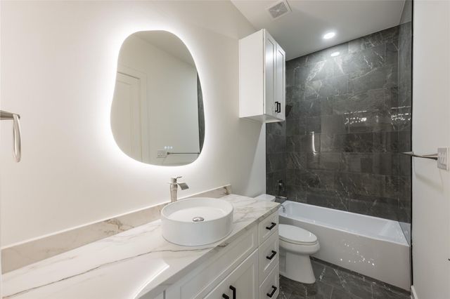 3607 Dumbarton Street, Houston, TX 77025